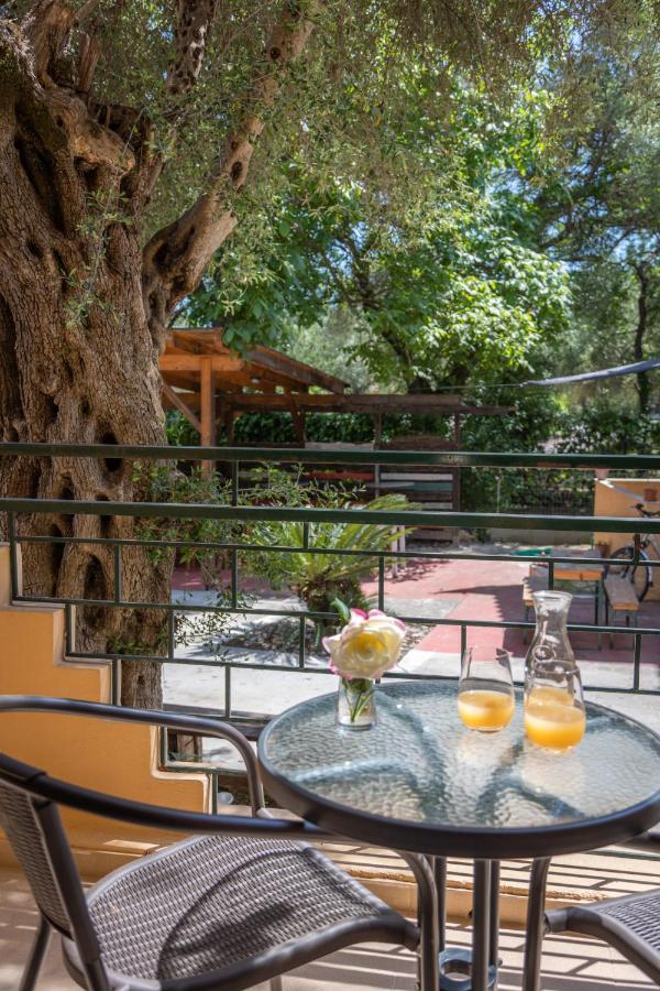 Wilde Rose Hotel ดัสเซีย ภายนอก รูปภาพ