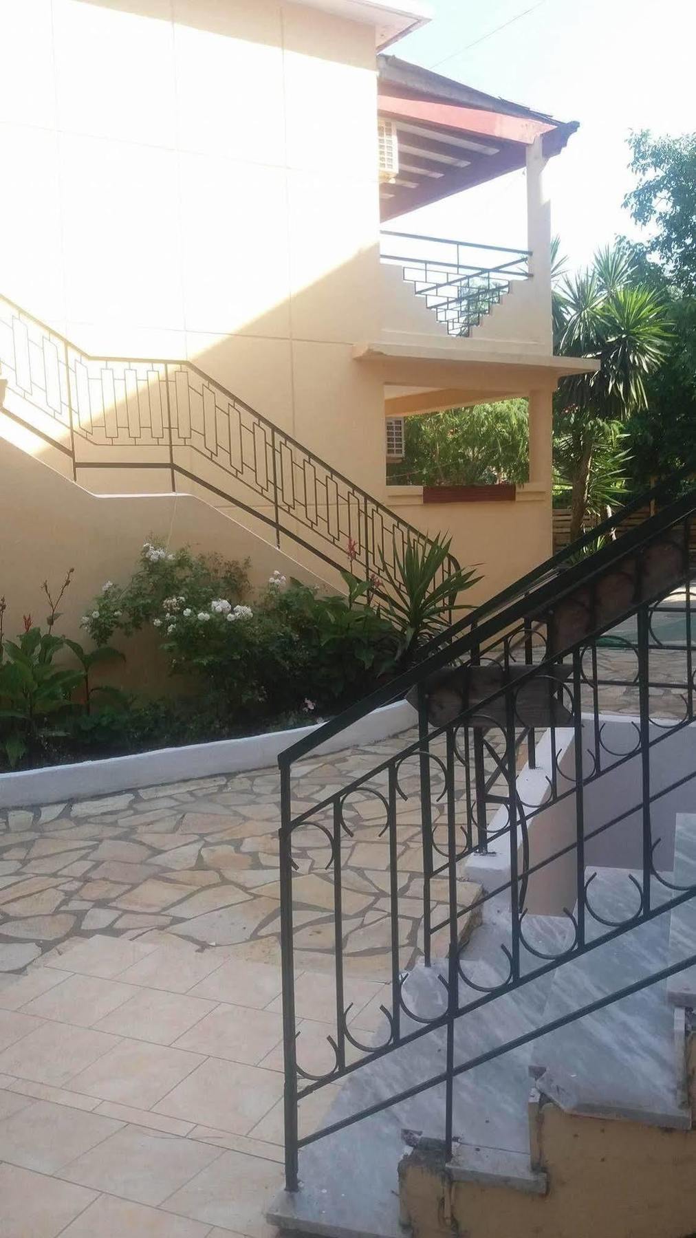 Wilde Rose Hotel ดัสเซีย ภายนอก รูปภาพ