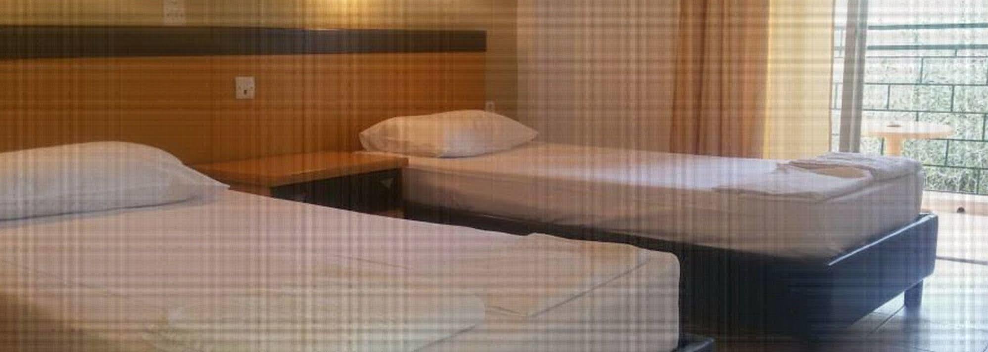 Wilde Rose Hotel ดัสเซีย ภายนอก รูปภาพ