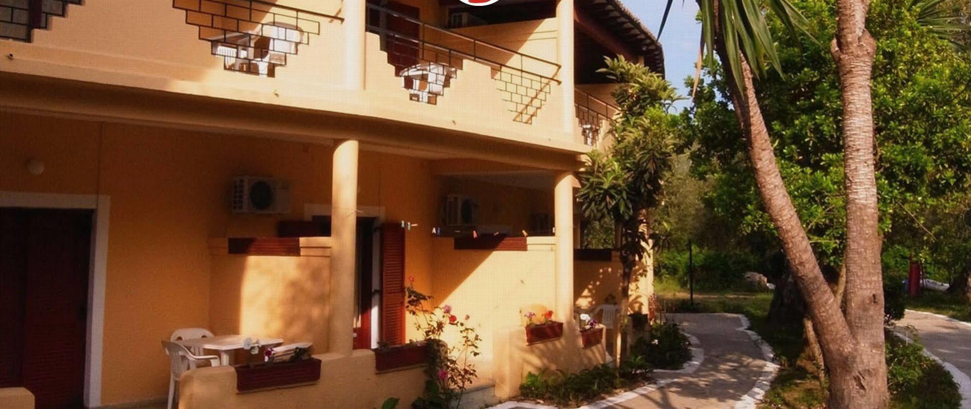 Wilde Rose Hotel ดัสเซีย ภายนอก รูปภาพ